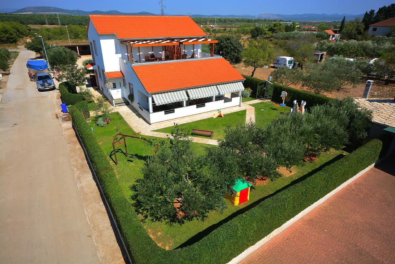 Apartments Belegrata Biograd Na Moru Εξωτερικό φωτογραφία